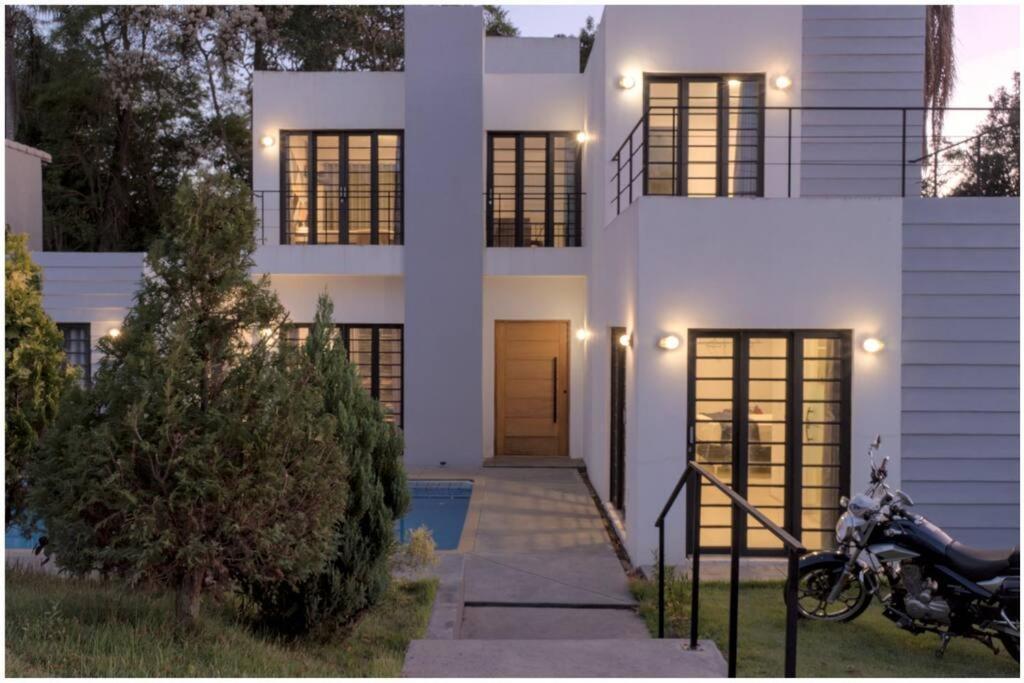 Casa Condominio Sitio Dos Pessegueiros Ibiúna Kültér fotó