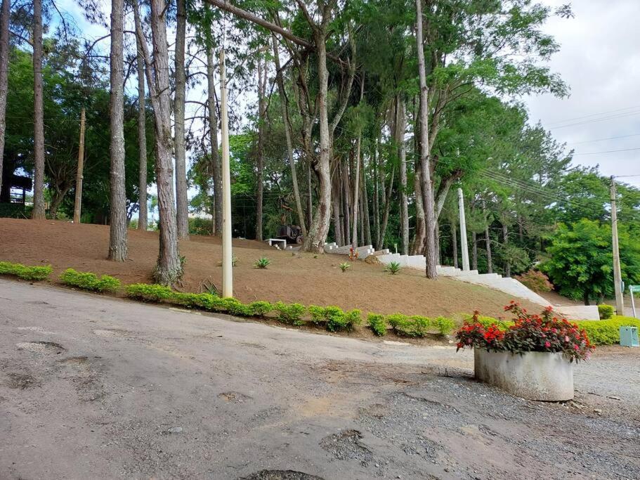 Casa Condominio Sitio Dos Pessegueiros Ibiúna Kültér fotó