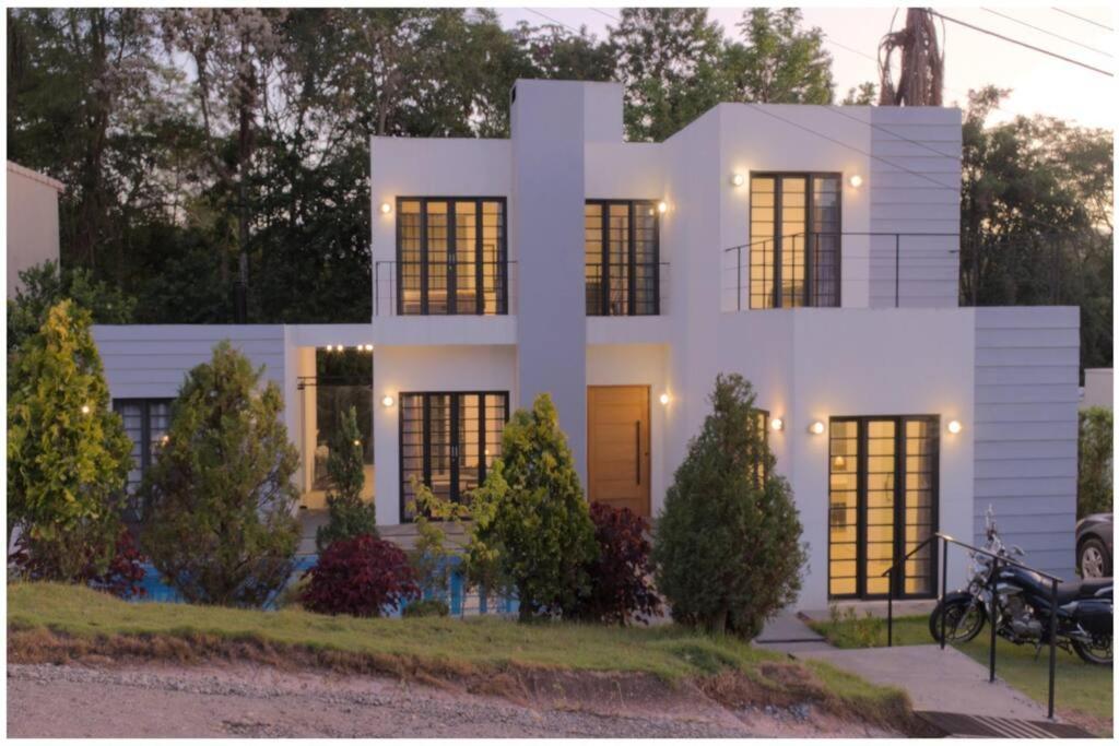 Casa Condominio Sitio Dos Pessegueiros Ibiúna Kültér fotó